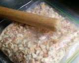 乾パンで簡単チョコクランチ♪作り方1写真