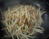 挽き肉入り☆もやしのにんにく醤油炒め作り方3写真