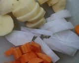 きぬさやと旬野菜の味噌汁作り方1写真