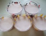 水切りヨーグルトで♪苺のレアチーズムース作り方5写真