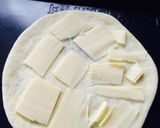 【超簡単】チーズと胡椒とはちみつのピザ作り方1写真
