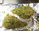 簡単プチご馳走！鶏胸肉香草パン粉焼き作り方4写真