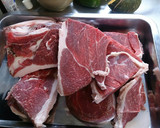 猪肉の塩麹漬ともやしの炒め物作り方1写真