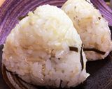 おにぎりに♡塩昆布の塩加減とえのきが美味作り方3写真