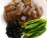 ヘルシー♪蒟蒻わかめピーマンの酢味噌和え作り方1写真