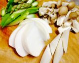 かぶ＆アスパラ アンチョビソース炒め作り方1写真