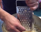 本物のチーズフォンデュ作り方1写真