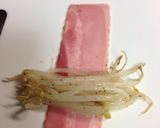 お弁当、おつまみに！モヤシのベーコン巻き作り方3写真