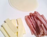 餃子の皮で チーズのくるっと巻き揚げ作り方1写真