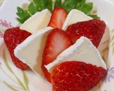 ♪いちごとブリーチーズで簡単おつまみ♪作り方1写真