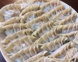 肉汁ジュワッと♪手作り餃子♪作り方4写真