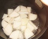 カブとウインナーのミルクスープ(^^♪作り方1写真