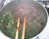 簡単　おかず　豚肉と　春菊　白滝の　煮物作り方4写真