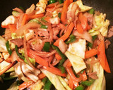 豚肉と野菜のオイスター炒めの目玉焼き丼作り方7写真