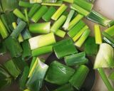 葉玉ねぎの葉っぱと卵まるごと味噌汁♪作り方3写真