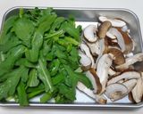 春菊と椎茸の素麺チャンプルー作り方1写真