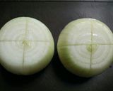 チーズがとろ〜り＊丸ごと新玉ねぎのスープ作り方1写真