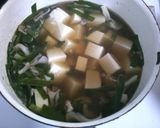 朝食にも　ニラ　豆腐　舞茸の　お味噌汁♪作り方4写真