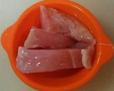 簡単子供が喜ぶ鳥胸肉ときゅうりの梅肉和え作り方1写真