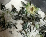 ヘタでサクサク♡いちごの葉っぱの天ぷら作り方2写真