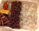 駅弁トップ☆甘辛美味しい2種の牛肉弁当作り方7写真