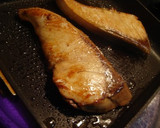今が旬！ぶりの照り焼き　ゆず胡椒バター作り方3写真