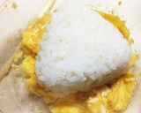 おにぎりに♡レンジでふんわり卵を乗せて作り方6写真