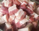 ✨　豚バラ肉とサツマイモの炒め　✨作り方1写真