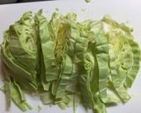 豚肉とキャベツと根菜の塩レモン蒸し鍋作り方1写真