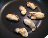 牡蠣とニラのスタミナ塩焼きそば作り方2写真