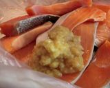 サーモンのニンニク＆味噌漬け焼き作り方4写真