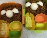 マルちゃん焼そばで美味しい羊さん◉デコ弁作り方2写真