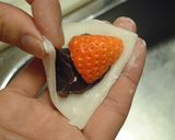 ☆包み苺大福☆ひな祭りにどーぞ作り方5写真