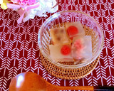 甘さ控えめ♡塩漬け桜と苺と甘納豆の春寒天作り方6写真