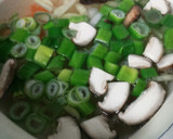 小龍包と野菜のあつあつ中華スープ♪作り方3写真
