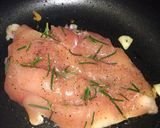 鶏胸肉のローズマリーソテー作り方4写真