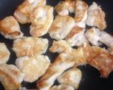 柔らか鶏胸肉と春菊のガーリック炒め作り方4写真