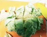 簡単で美味いキャベツとウィンナーのスープ作り方1写真