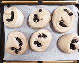 HBで黒豆煮汁たっぷり黒豆ロールパン♡作り方10写真
