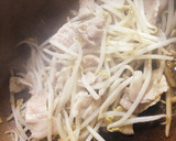 モヤシが主役⁈ごま香るしょうが焼き作り方3写真
