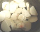 手羽先とホクホク里芋の甘辛煮(^^♪作り方2写真