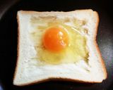 簡単朝食　ハムeggトースト♡作り方2写真