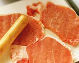 とんかつ用のお肉で♡簡単！ポークピカタ★作り方1写真
