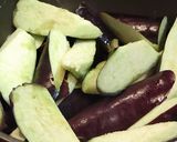 茄子とパパイヤの煮物作り方1写真