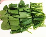 しめじとベーコンのほうれん草サラダ作り方1写真