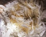 新玉ねぎと蒸し鶏のゴマ胡麻サラダ作り方2写真
