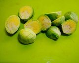 芽キャベツといかの白ワイン蒸し作り方1写真