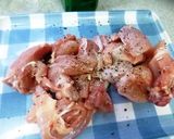 鶏もも肉とパプリカの甘辛味噌煮作り方1写真