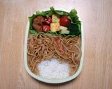 焼そばでそばかすガールのお弁当作り方5写真