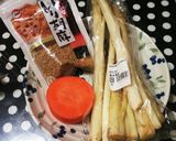 春の香り♪ウドと人参の甘辛きんぴら☆作り方1写真